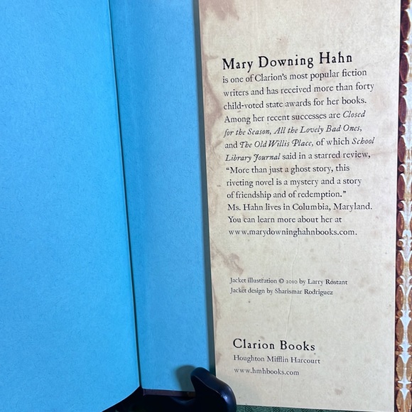 The Ghost of Crutchfield Hall Hardcover Mary Downing Hahn - Picture 8 of 9